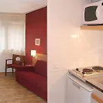 Séjours&affaires Léonard De Vinci 2* Tours