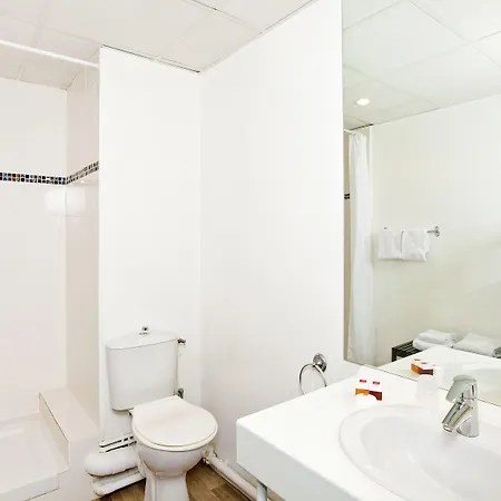 Sejours & Affaires Leonard De Vinci 2* Tours