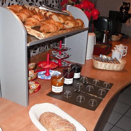 Aparthotel Sejours & Affaires Leonard De Vinci