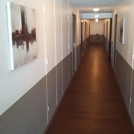 Aparthotel Sejours & Affaires Leonard De Vinci