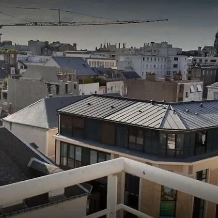 Aparthotel Séjours&affaires Léonard De Vinci