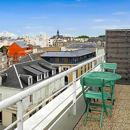 Sejours & Affaires Leonard De Vinci Apartmanhotel