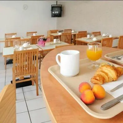 Sejours & Affaires Leonard De Vinci Apartmanhotel