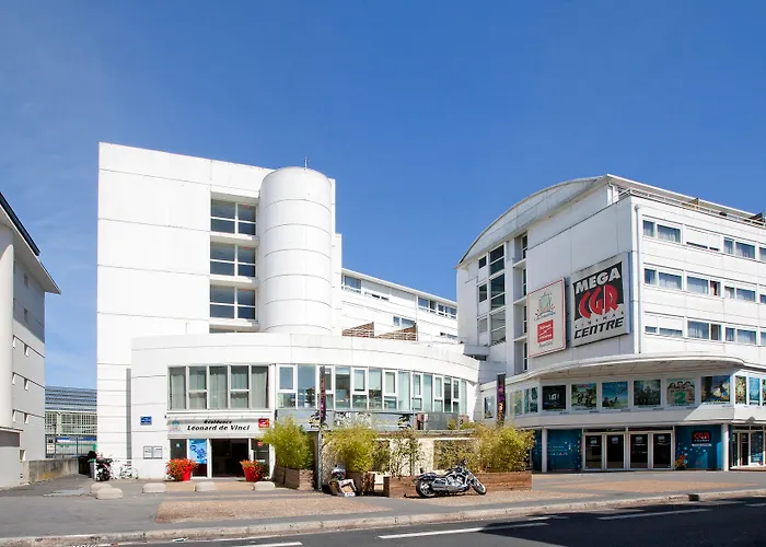 Aparthotel Séjours&affaires Léonard De Vinci