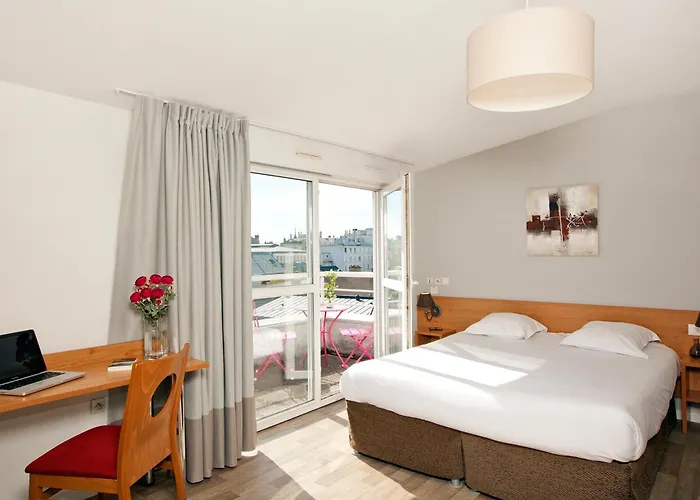 Séjours&affaires Léonard De Vinci 2*